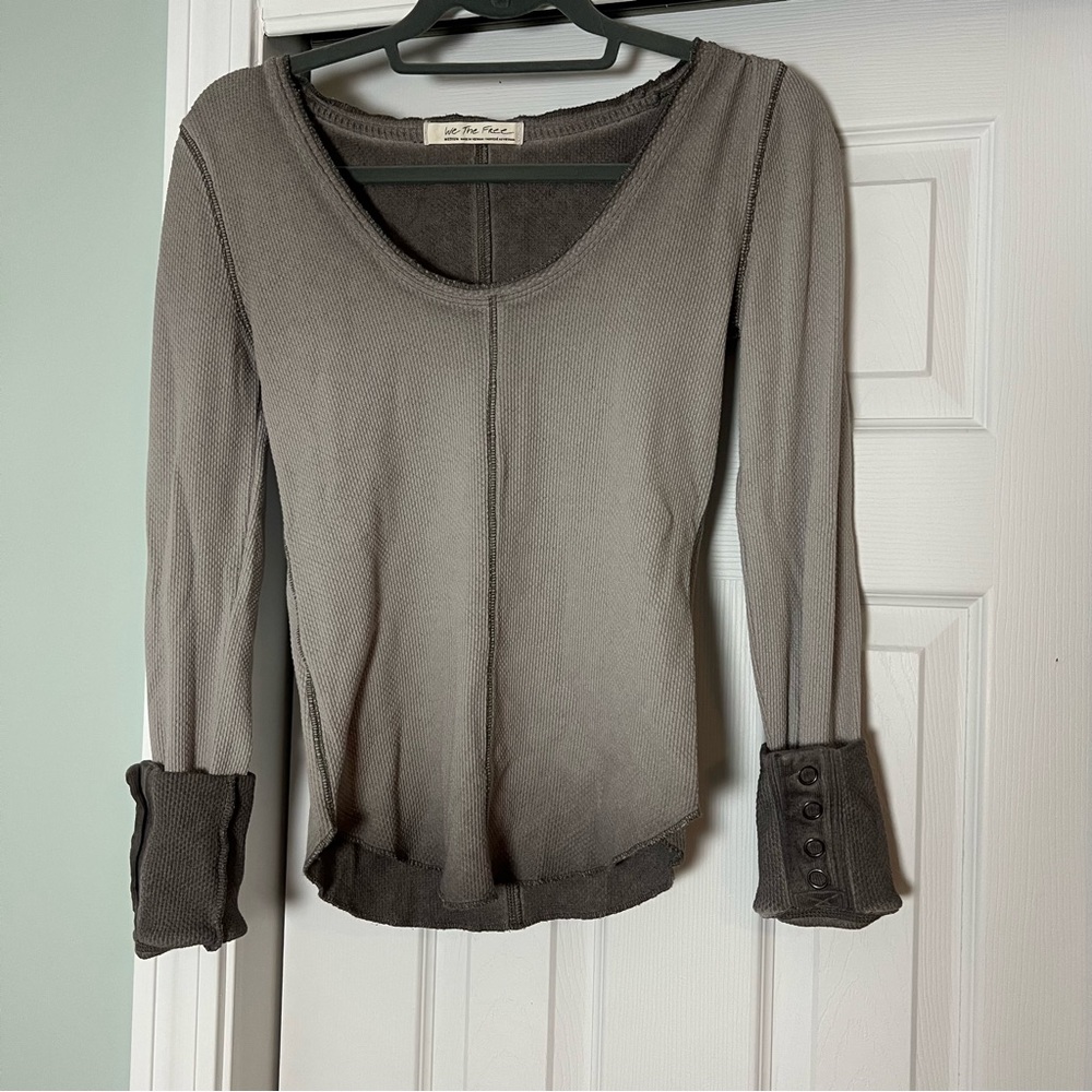We The Free Charcoal Long Sleeve Top sz Md